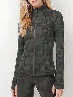 Lululemon Forme II Green Savasana Camo Jacket